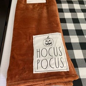 Rae Dunn “Hocus Pocus” Blanket